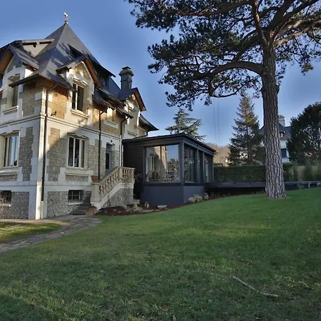 Villa In Trouville-Sur-Mer * تروفيي سور مير