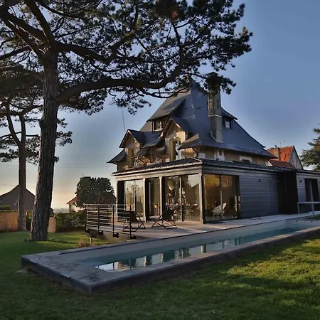 Villa In Trouville-Sur-Mer بيت للعطل *