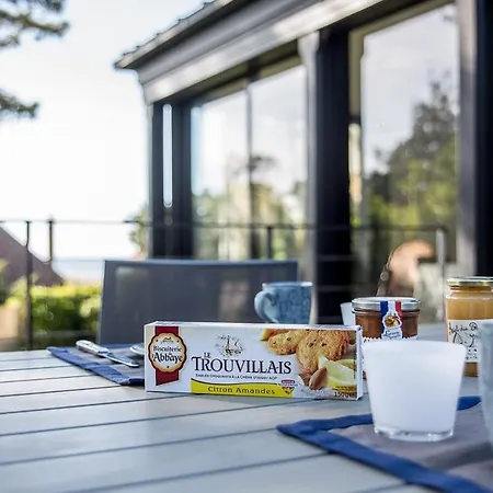 Villa In Trouville-Sur-Mer تروفيي سور مير